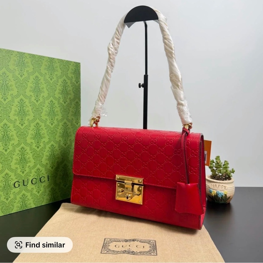 Gucci Scarlet Leather Shoulder Bag with Gold Accents